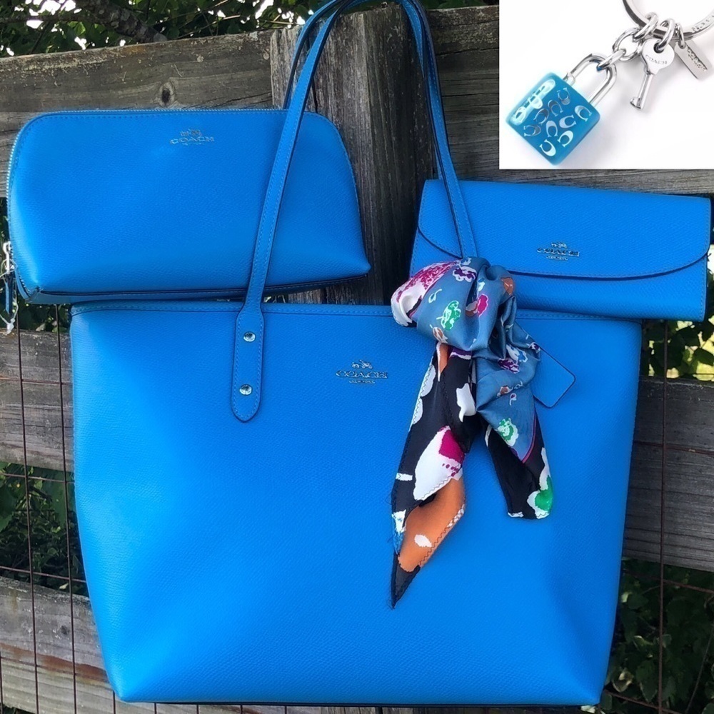 🦋Coach Azure Blue Tote Wallet Scarf Cosmetic Set - Picture 2 of 8